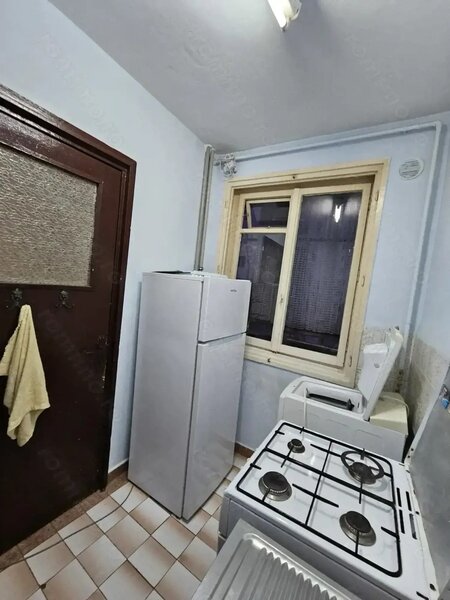 Militari, Garsoniera 34 mp, bloc mixt, Pacii!